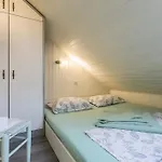 Sara Apartman *
