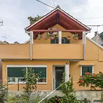 Sara Apartman
