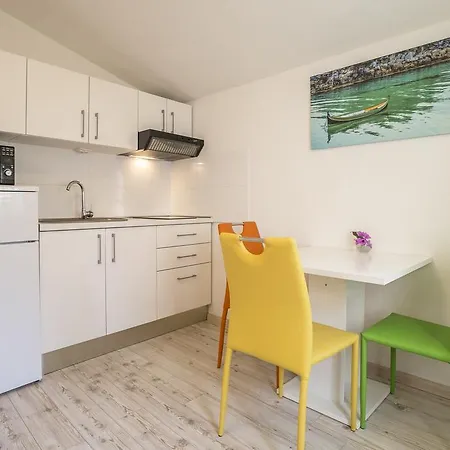 Lägenhet Sara Split